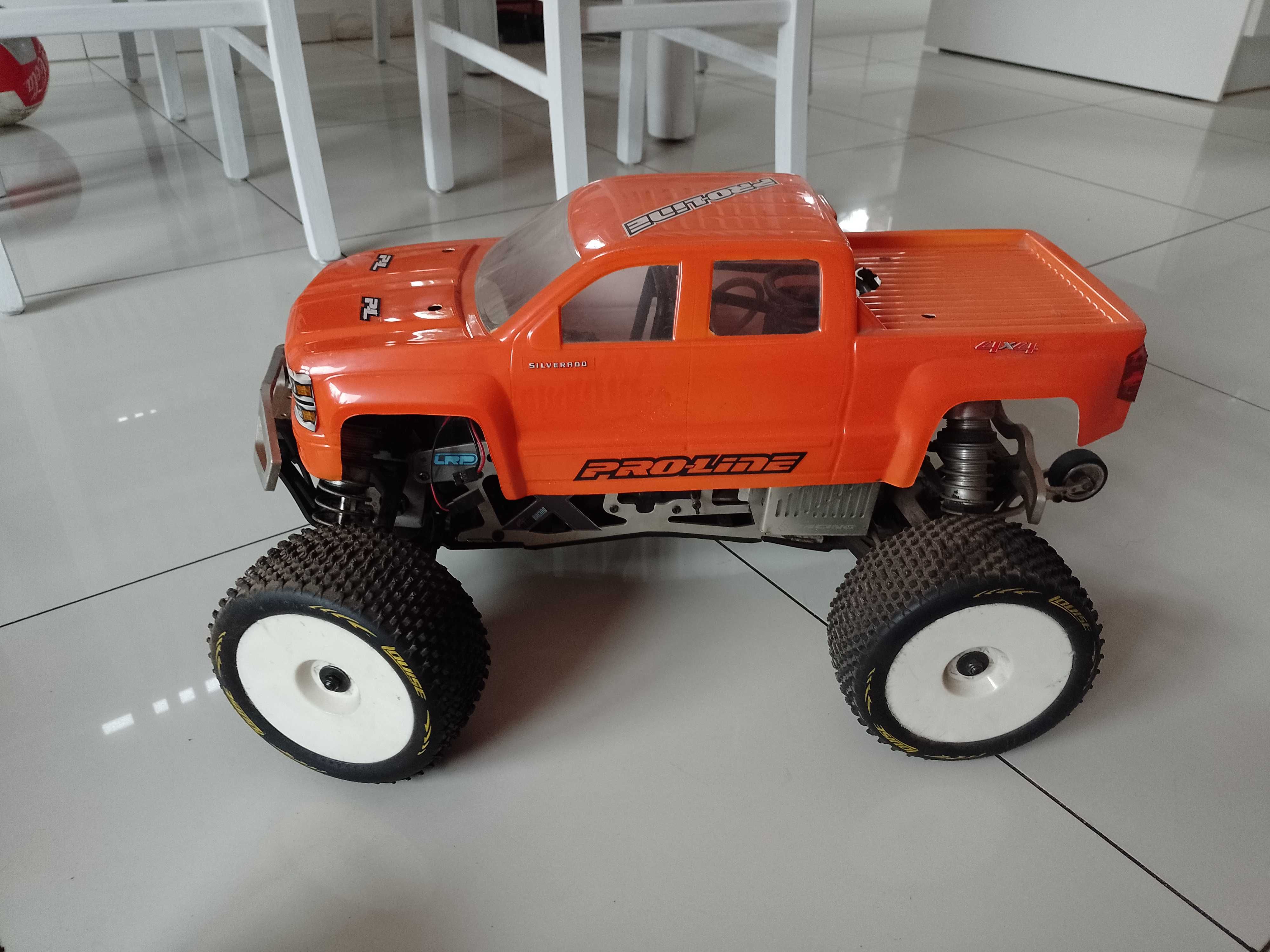 Model RC HPI SAVAGE 1:8 tuning doinwestowany LRP