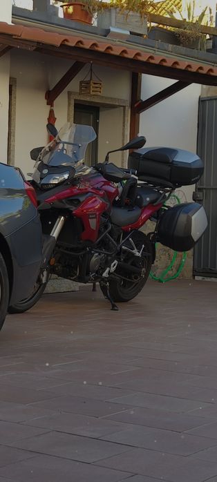 Benelli trk 502.