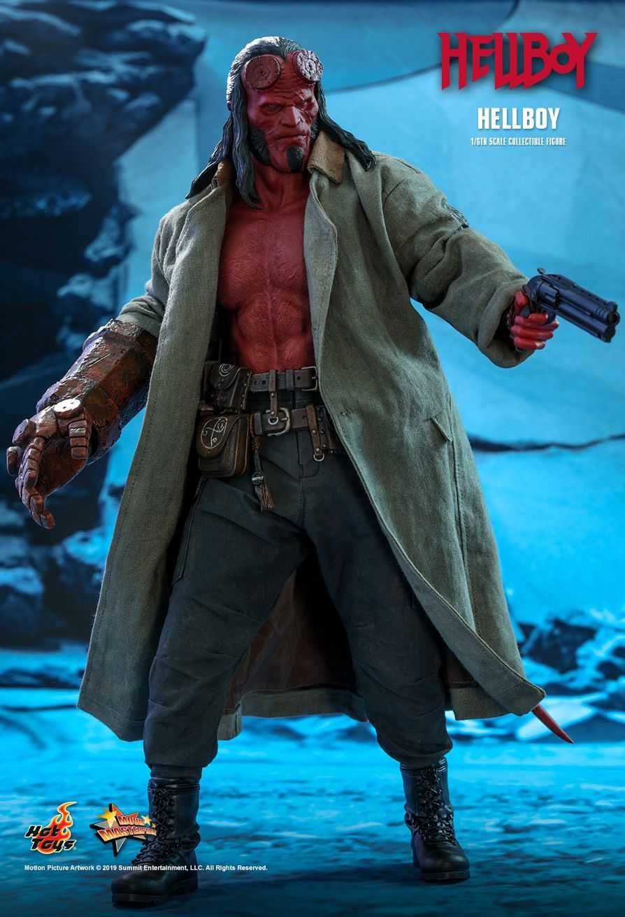 HOT TOYS Hellboy 1/6th Scale Collectible Figure