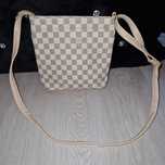 Louis Vuitton listonoszka bezowa