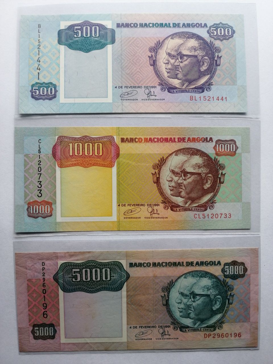 Notas Banco de Angola Novas