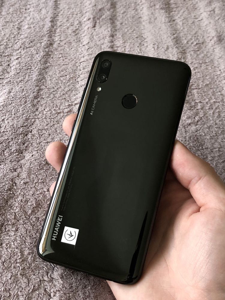 Телефон Huawei P smart 2019 3/64gb