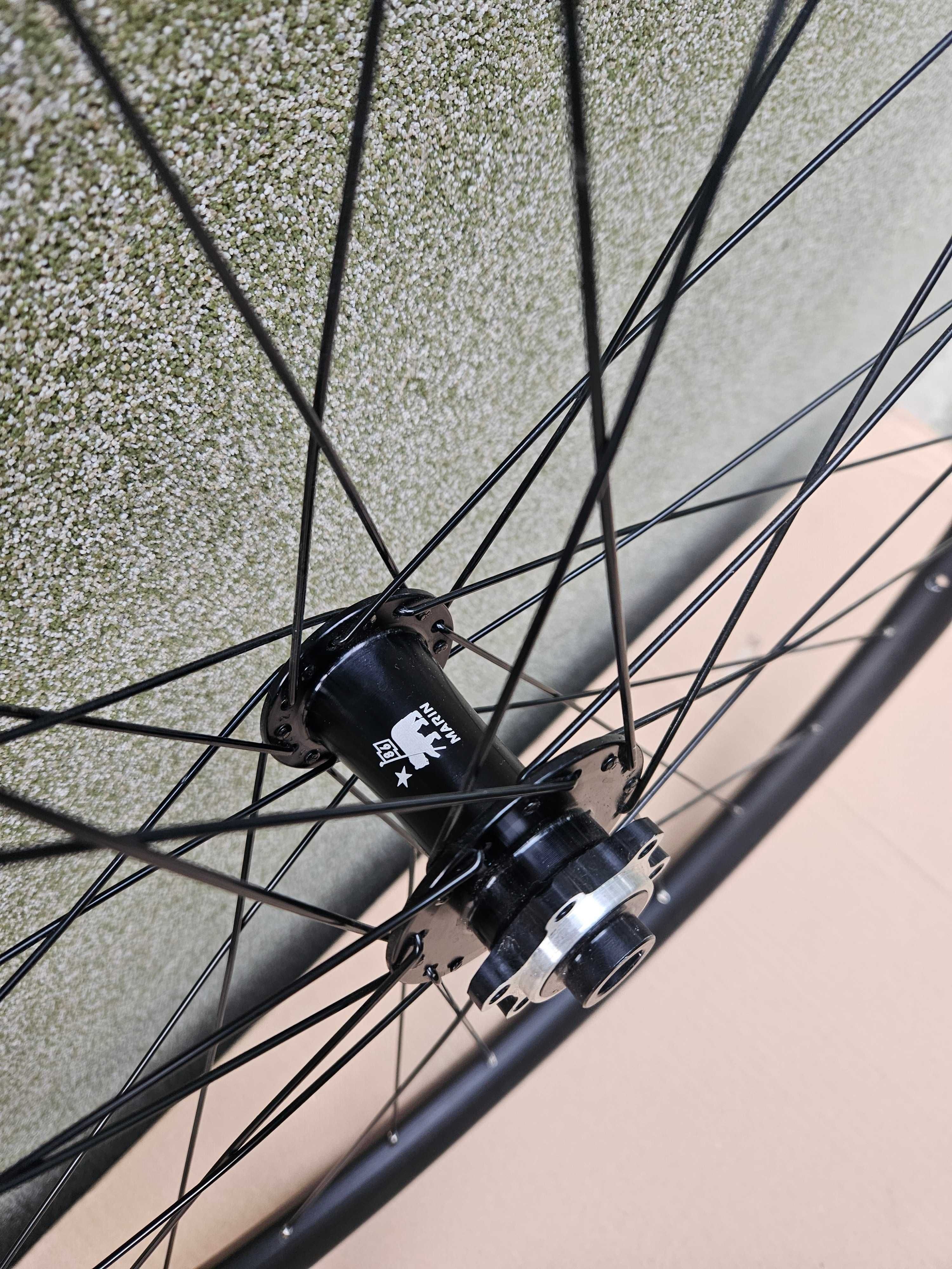 Koła 28" z Marin Headlans 2 bębenek XD sztywne osie 12mm GRAVEL