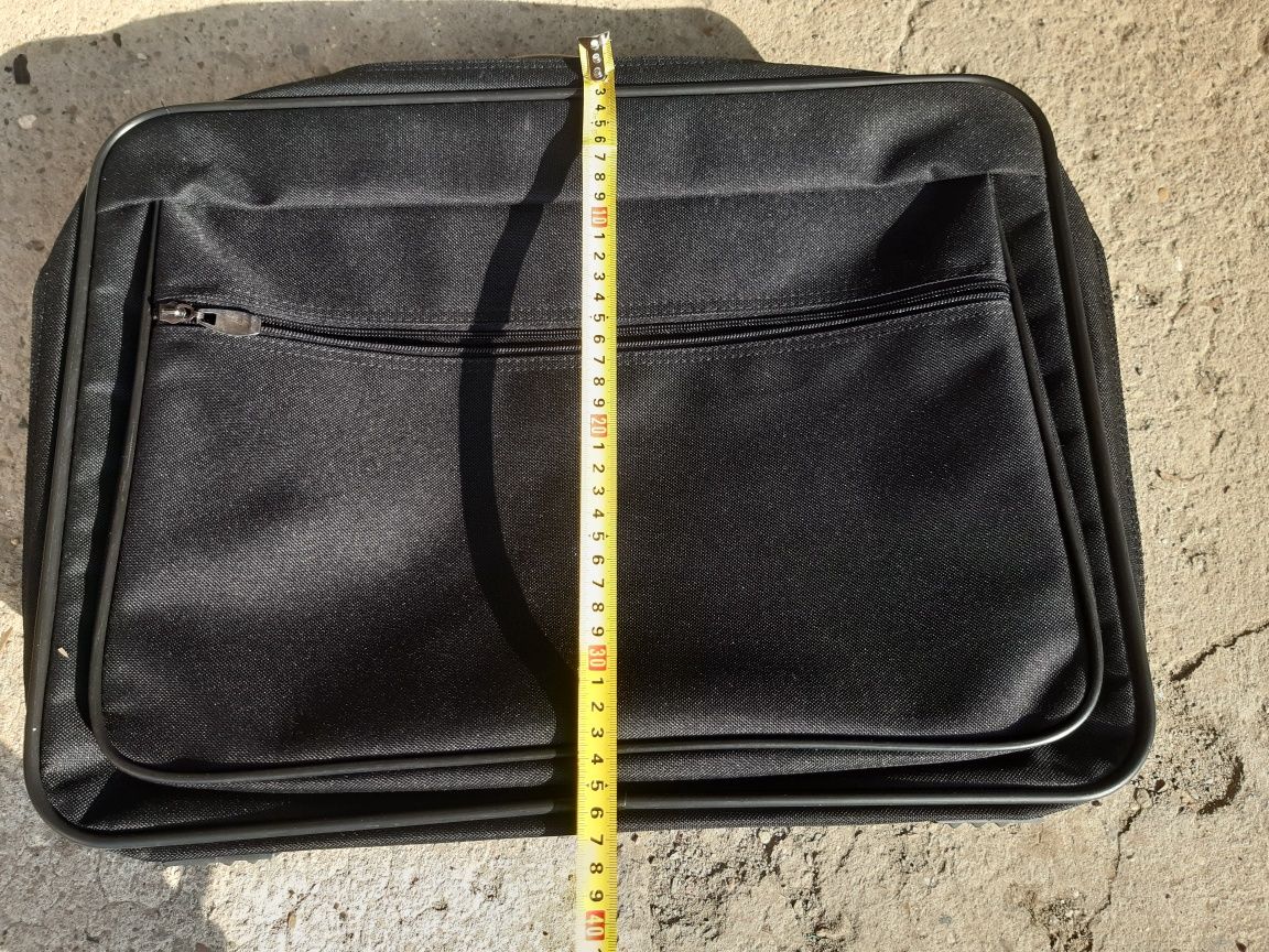 Torba podróżna, bagaż podręczy, aktówka na laptopa, neseser na dokumen