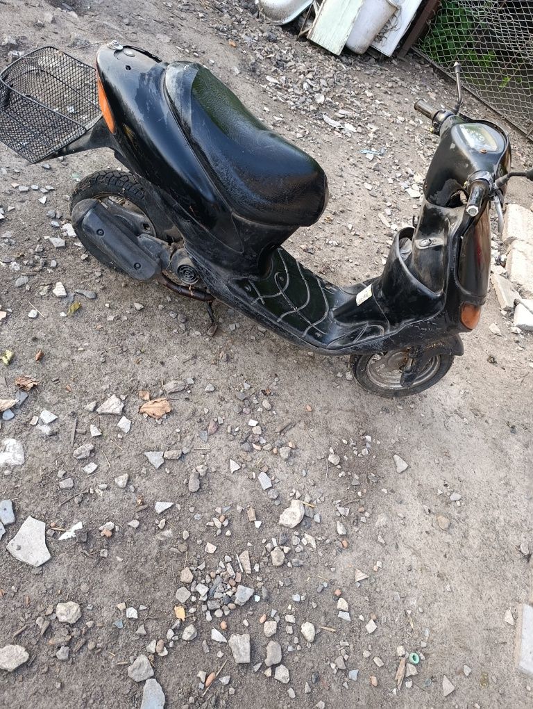 Продам мопед Сузукі летс
