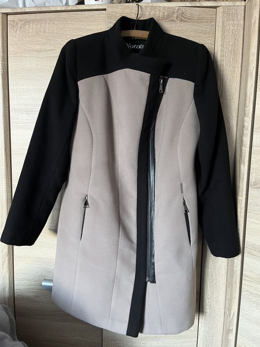 Czarno-beżowy płaszcz damski Natalia r.L