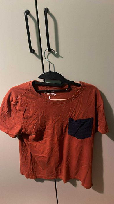 T-shirt z kieszonką Sinsay