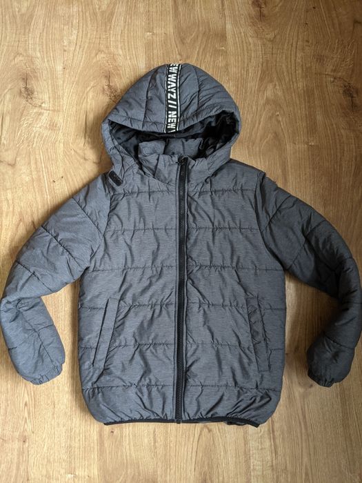 Куртка холодна осінь, весна, тепла зима 9-10 років