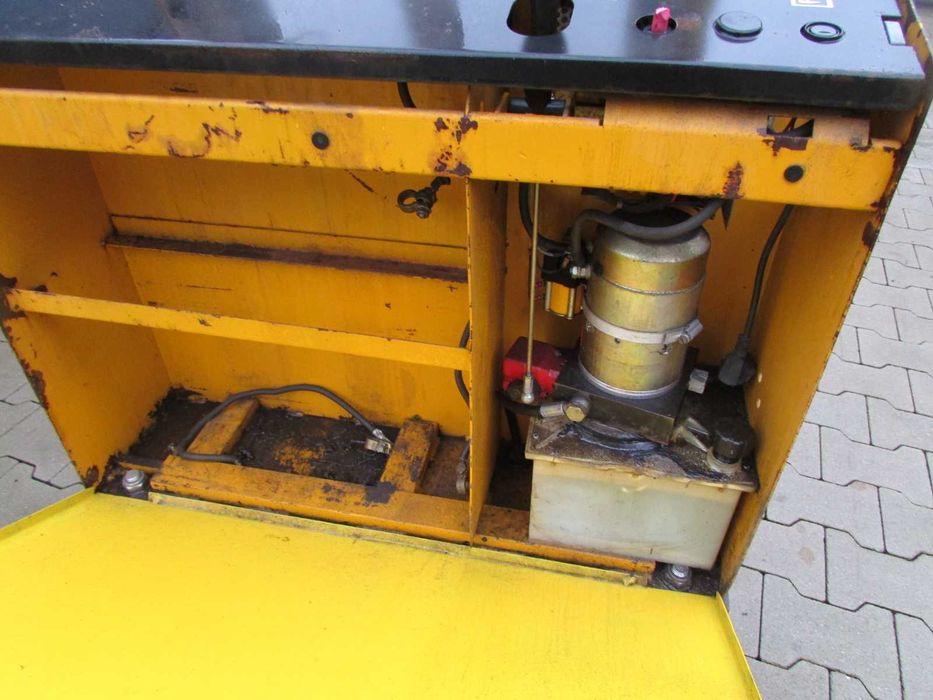 Wózek paletowy sztaplarka elektryczna