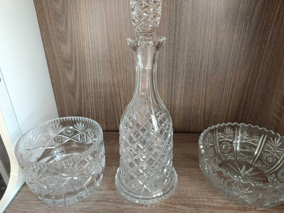Kryształy (karafka i miski)