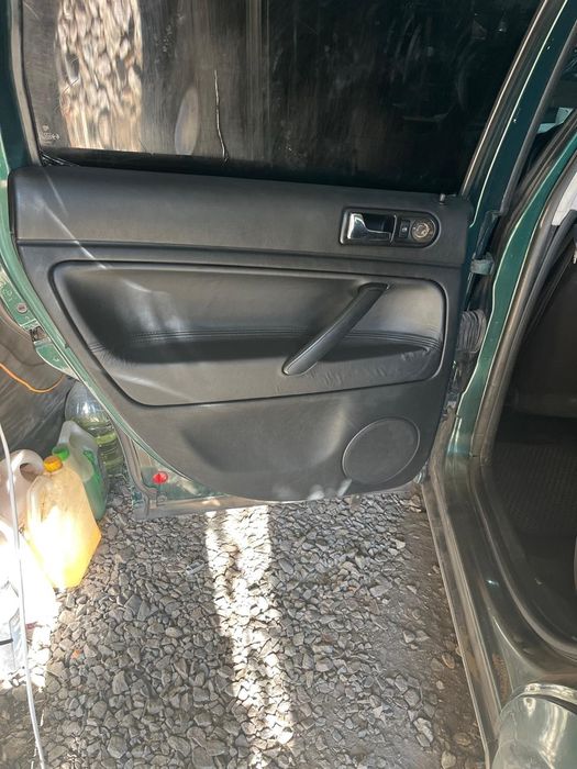 Volkswagen Passat B5 (1.8) Газ/Бензин