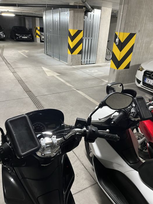 Wynajem skutera Honda PCX 125