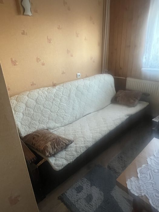 Oddam Lozko fotele stol