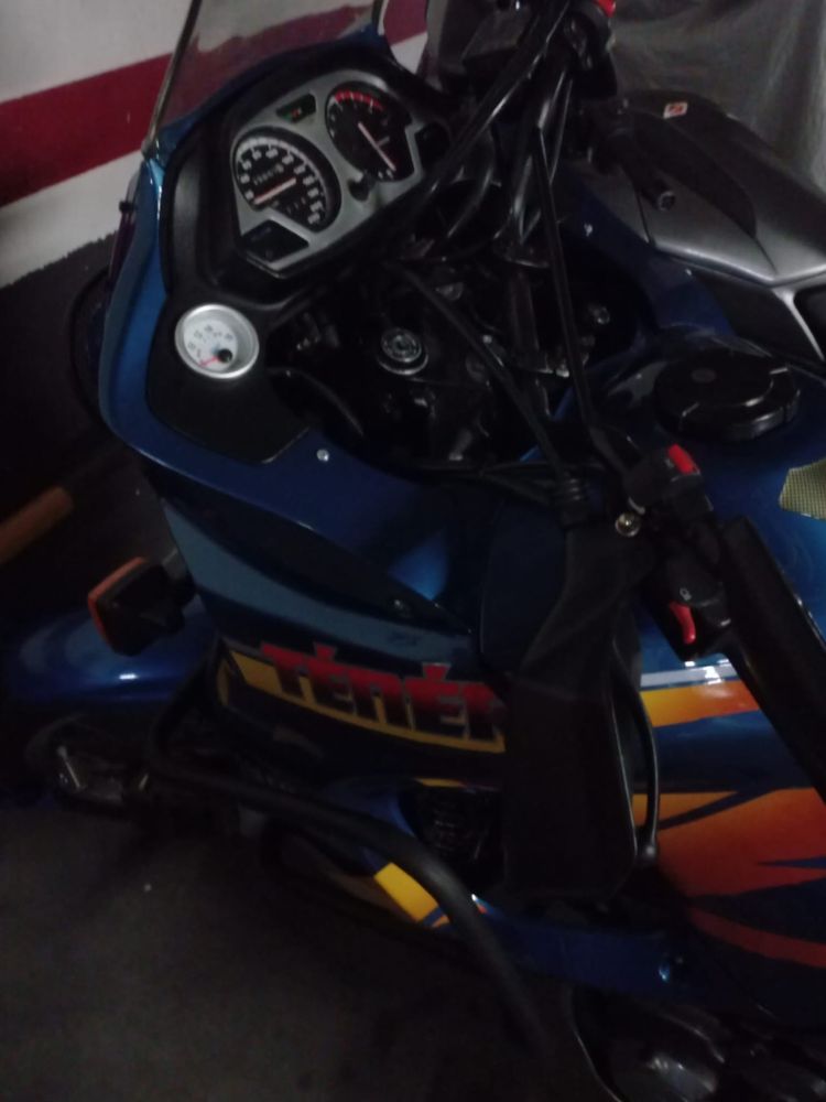 Moto Yamaha tenere 660