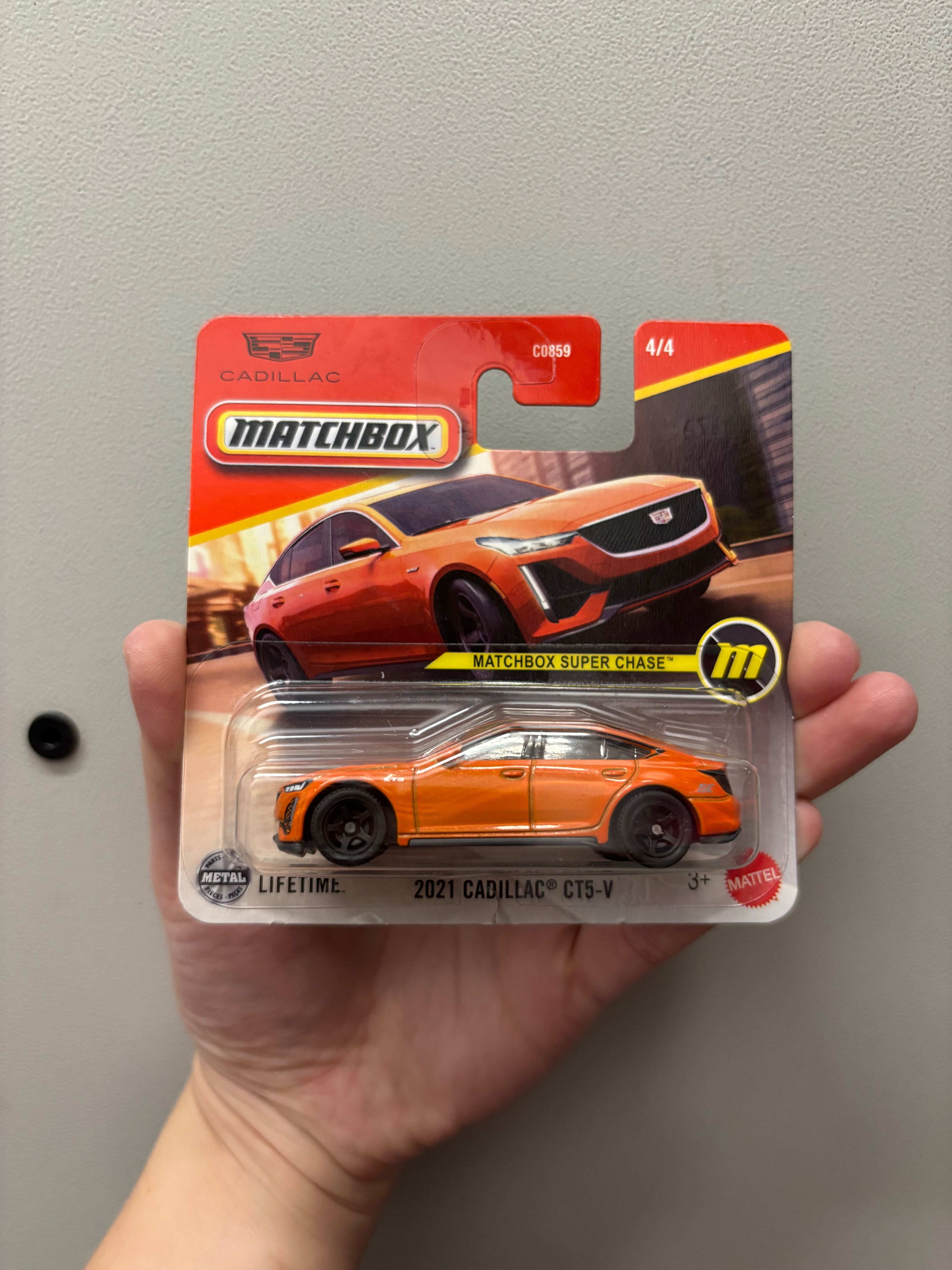 Машинка matchbox super chase cadillac ct5-v