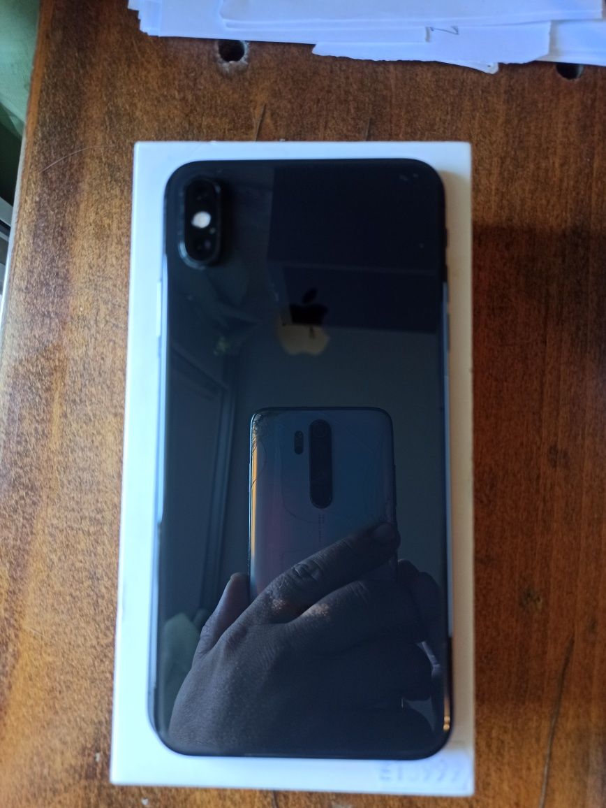 iPhone XS Max 64GB