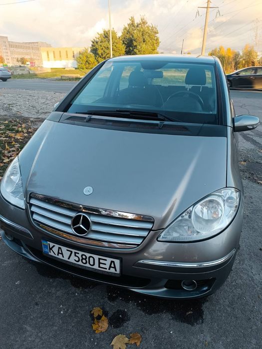 Продаю надійний автомобіль у гарному технічному стані.