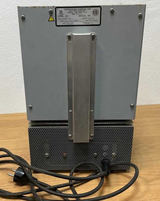 Mufla ou forno eletrico 230V a funcionar pouco uso