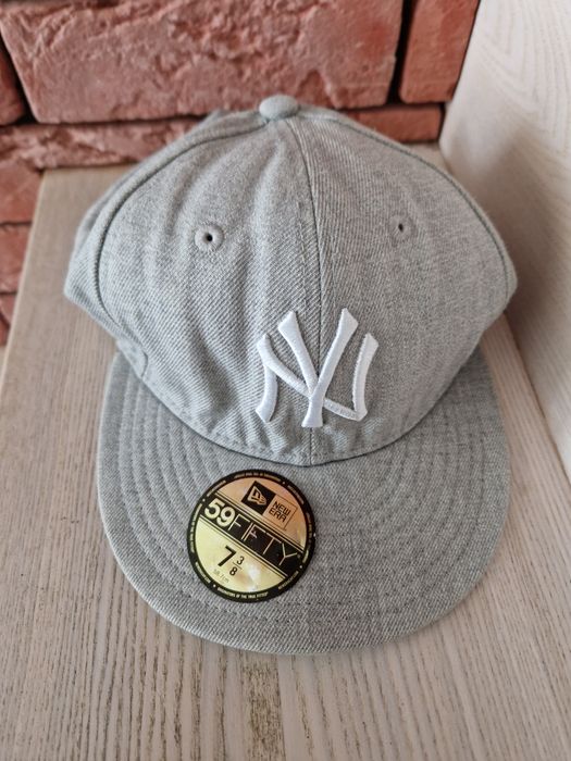 Szara czapka New Era 7 3/8 obwod 58.7 cm