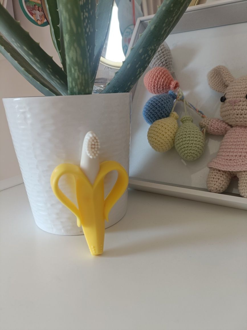Baby Banana gryzak szczoteczka banan na zabkowanie