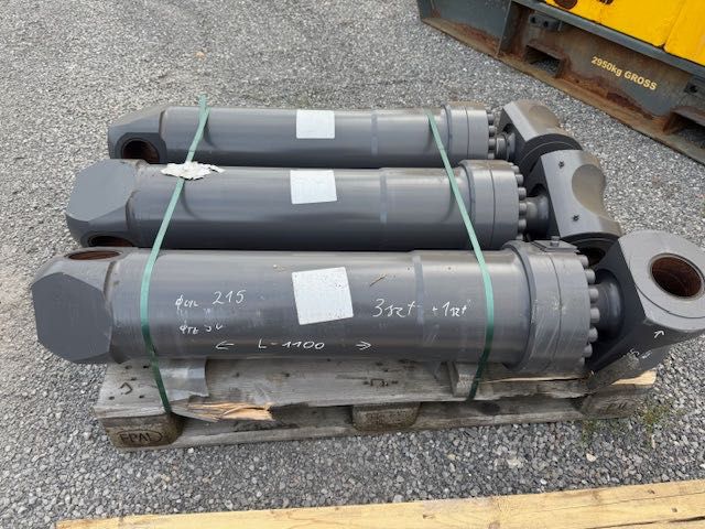 Siłownik hydrauliczny nowy L-1080 średnica 200 mm
