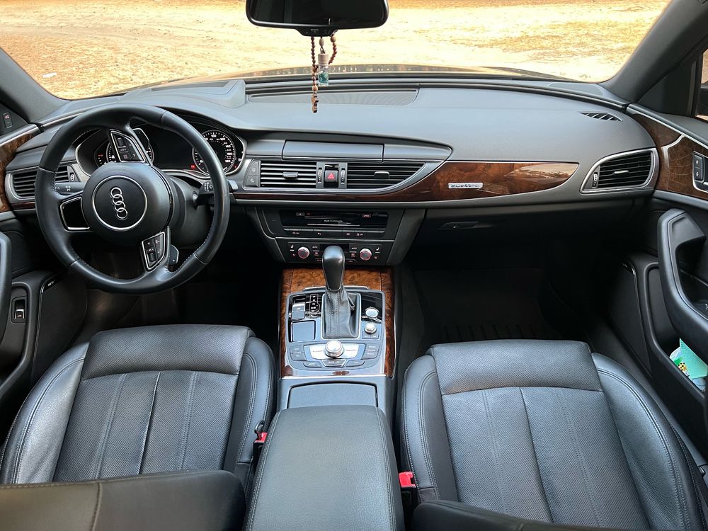 Audi A6 C7 2015(2016 модельный) 3.0 TFSI Quattro