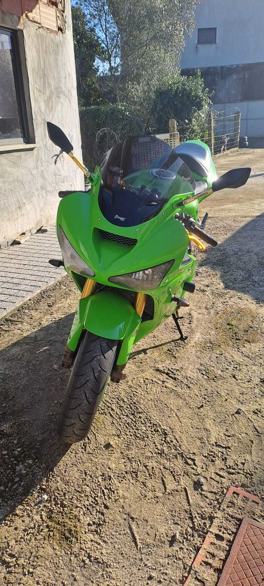 Kawasaki ZX6RR para venda