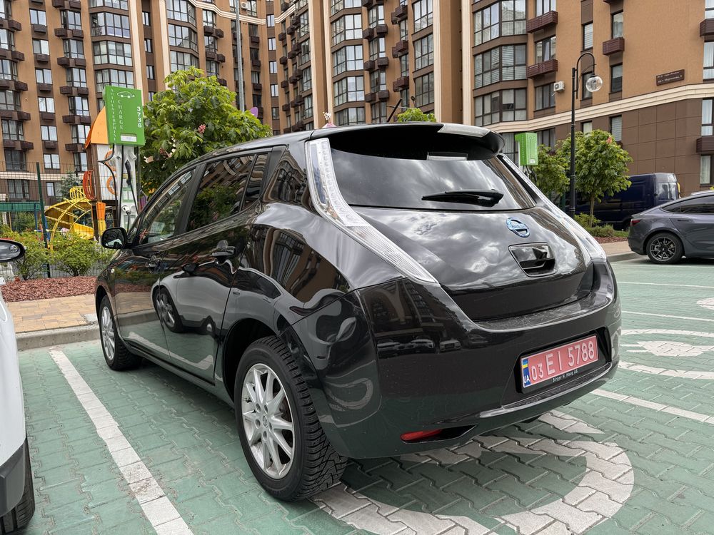 Nissan Leaf 2015 Рестайлинг