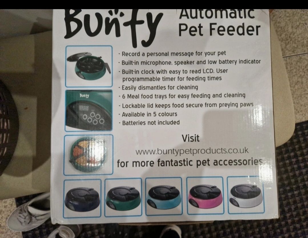 Dispensador automático ração para cães  novo