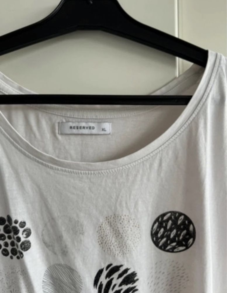 T-shirt reserved