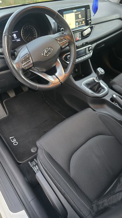 Hyundai i30  wersja Go! 1.6 crdi 100tyś przebieg. Bezwypadkowy