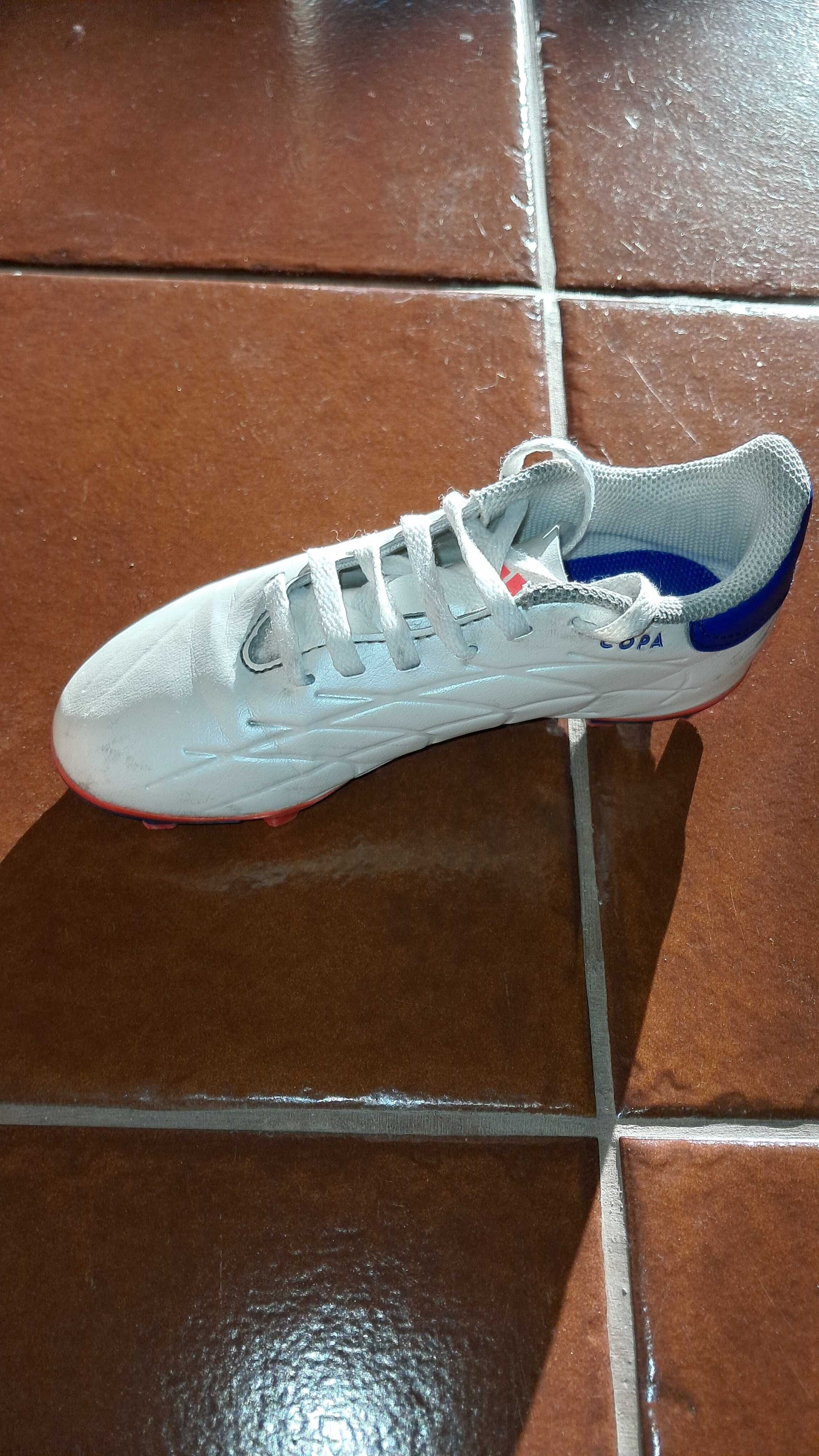 Chuteiras ADIDAS criança - pouco uso