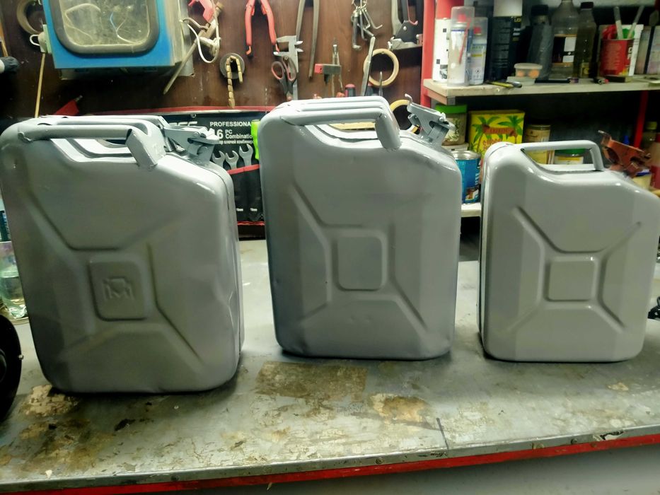 Продам каністри металлеви 10 та 20 літрові