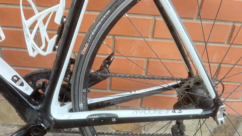шосейний велосипед Trek Madone 4.3