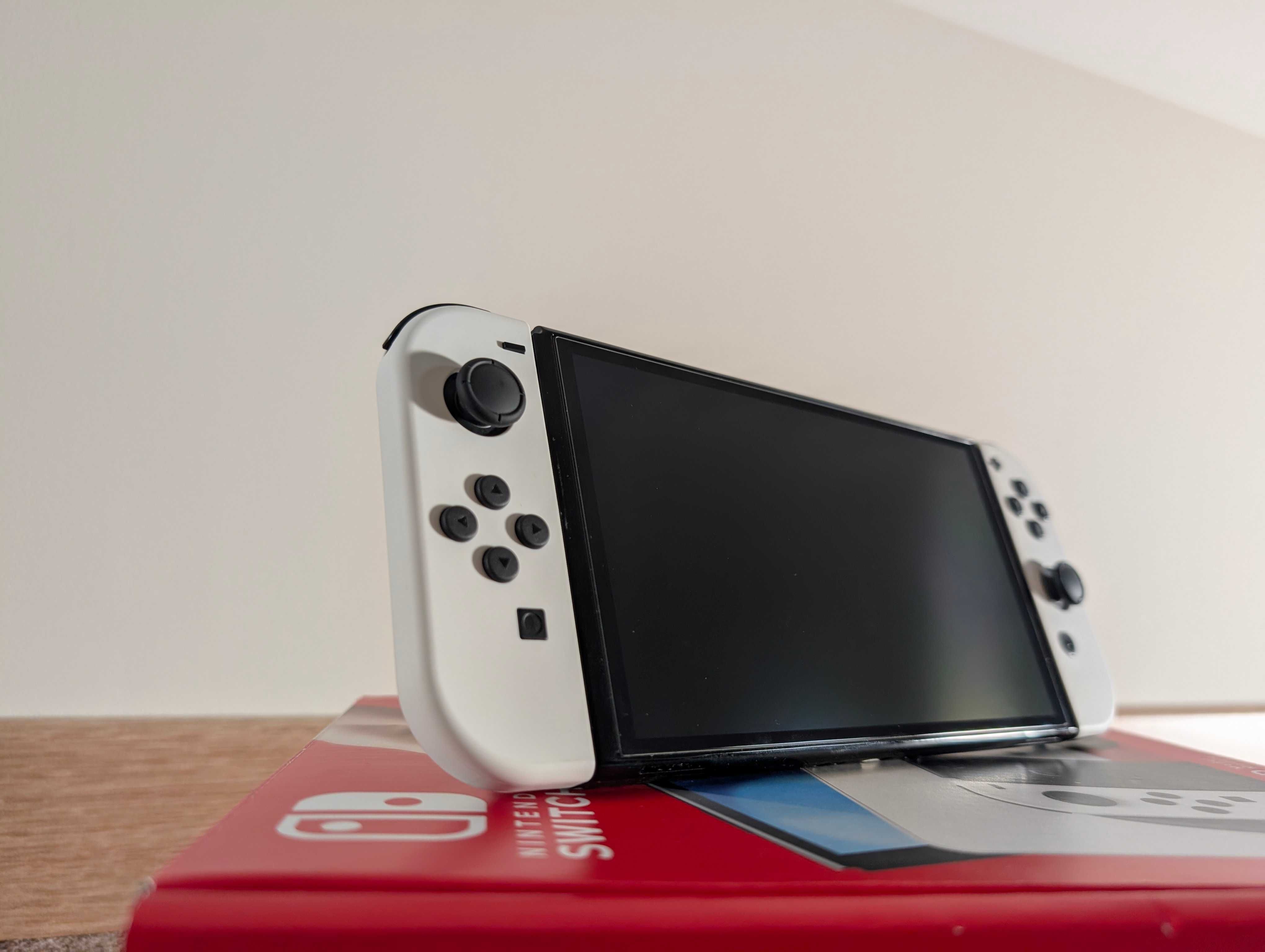 [NOVA] Nintendo Switch OLED c/ Chip PicoFly (desbloqueada) + SD 256GB