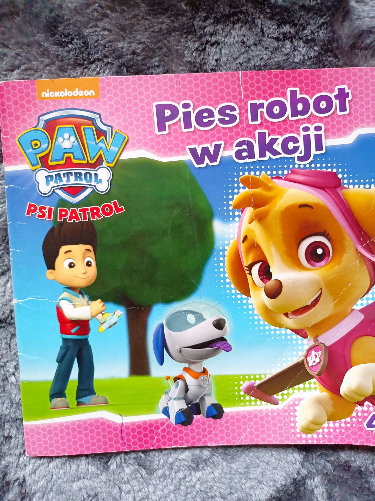 Psi patrol figurki plus książeczka