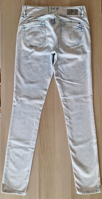 Calça de ganga (Salsa)