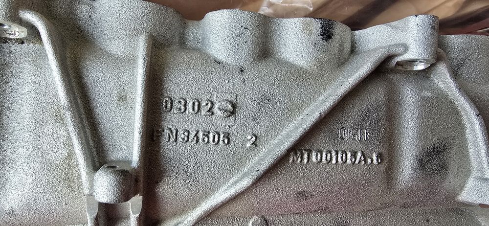 Продам  оригинал впускной коллектор бмв м50д