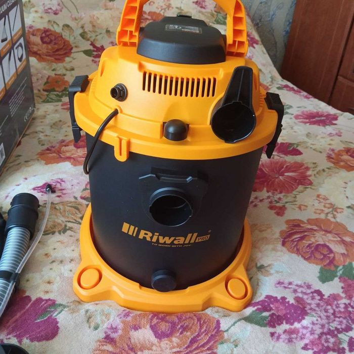 Миючий пилосос 4в1 2200W (Польща). Пилосос для прання.