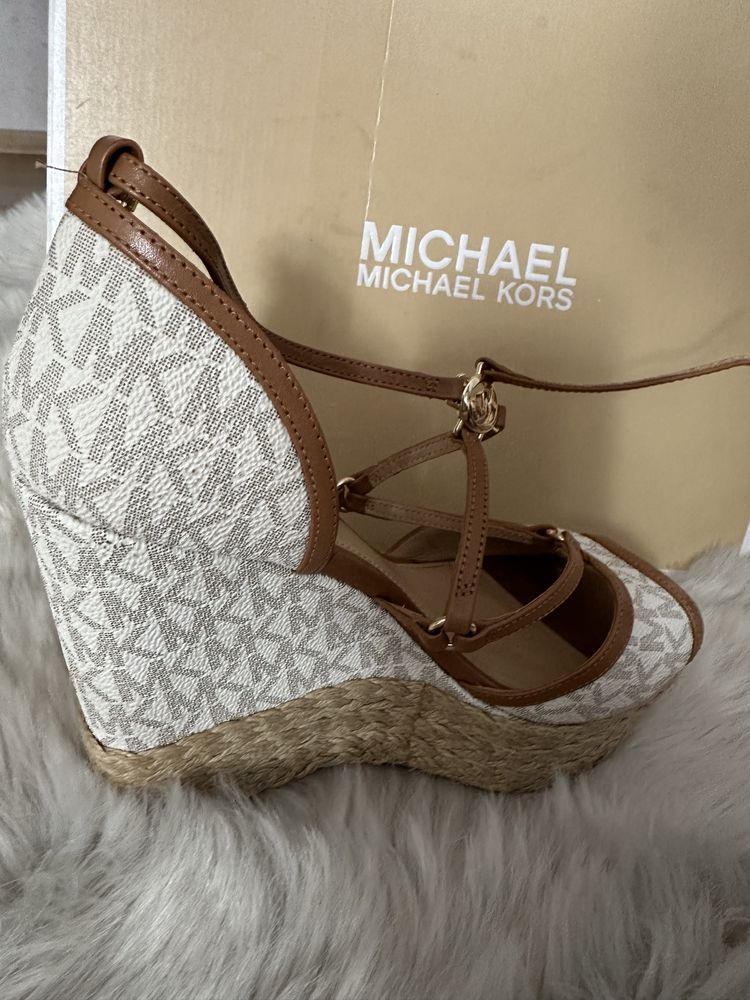 Buty Michael Kors  koturna terri wedge r.37/ M7