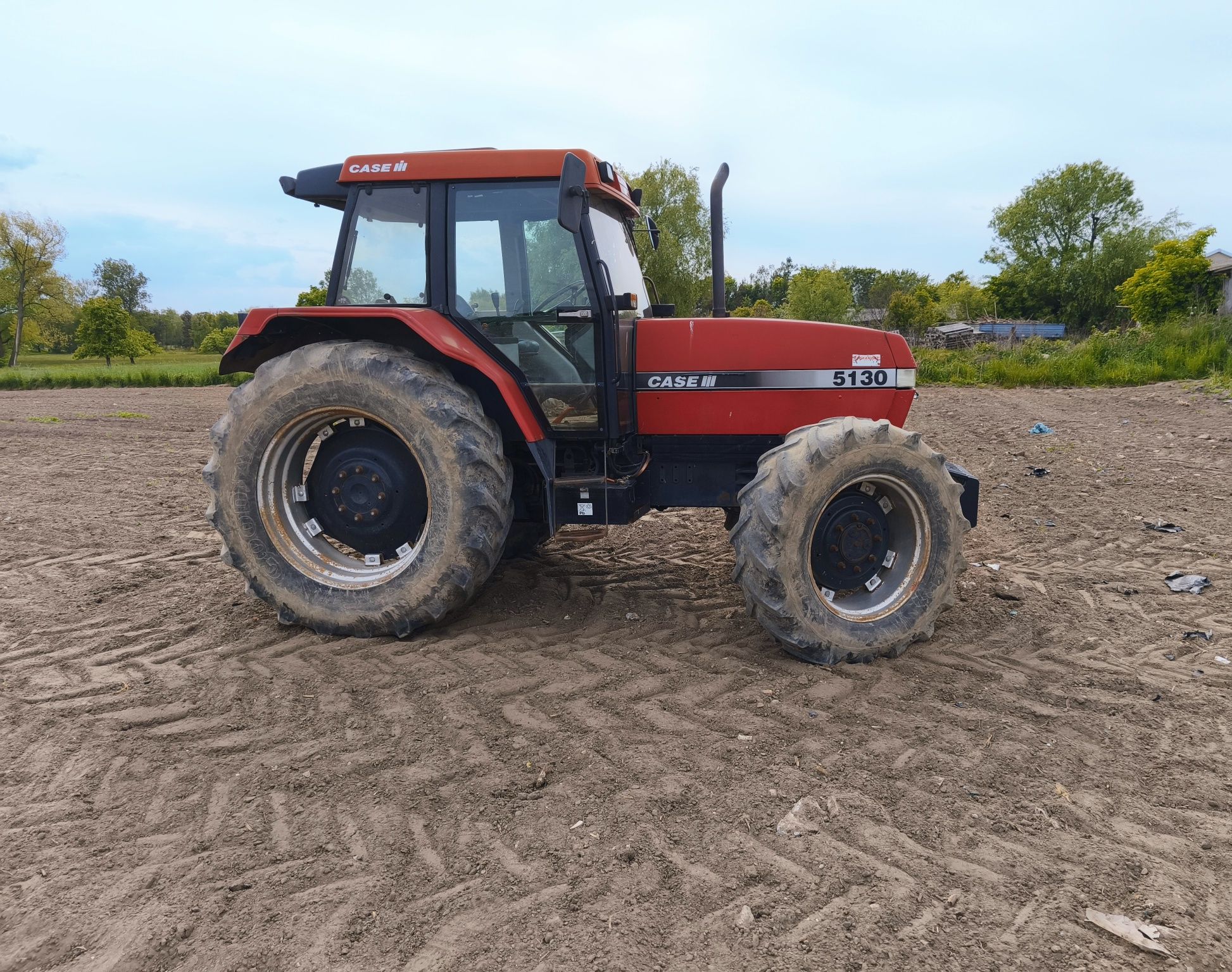 Ciągnik Case IH 5130, rewers, mechaniczna skrzynia biegów