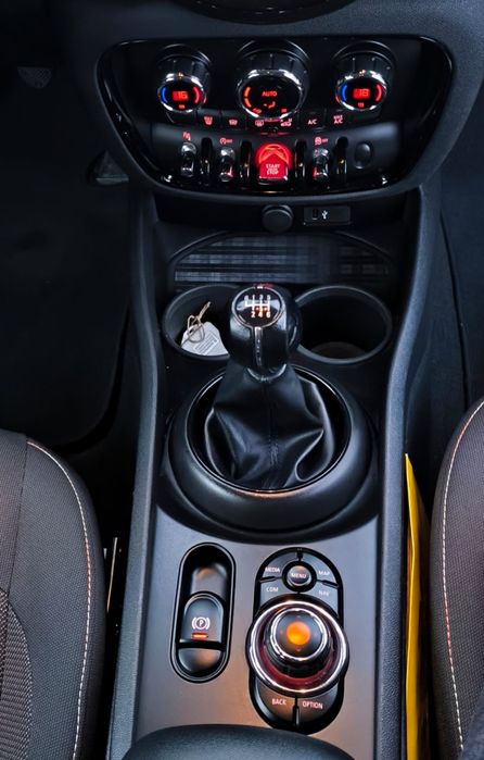 Mini clubman one D