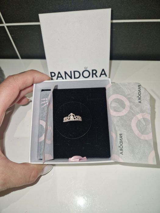 Anel pandora princesa