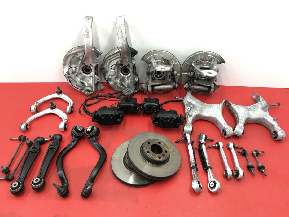 Цапфа задняя правая левая BMW X5 E70 кулак БМВ Х5 Е70 ступица Шрот