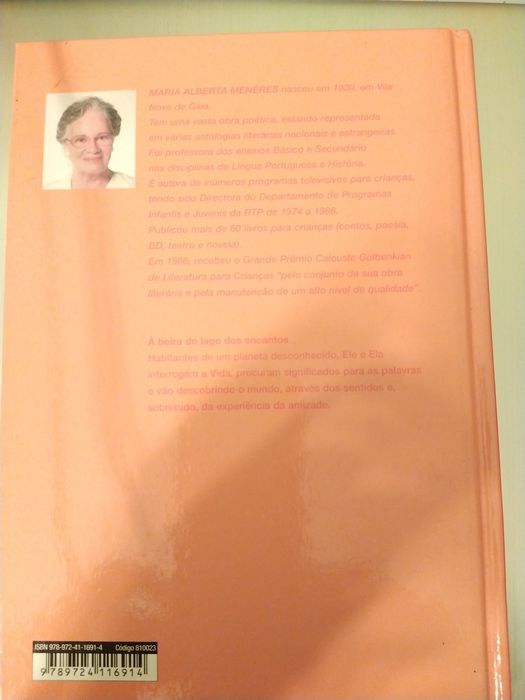 Livro "A beira do lago dos encantos"