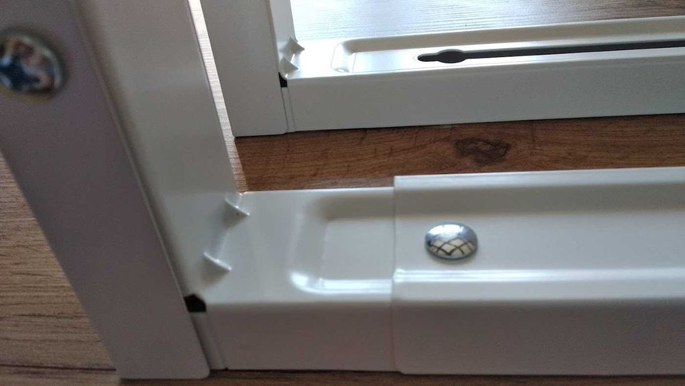 Кронштейн кріплення для мікрохвильовки Brateck MB-6 W білого кольору