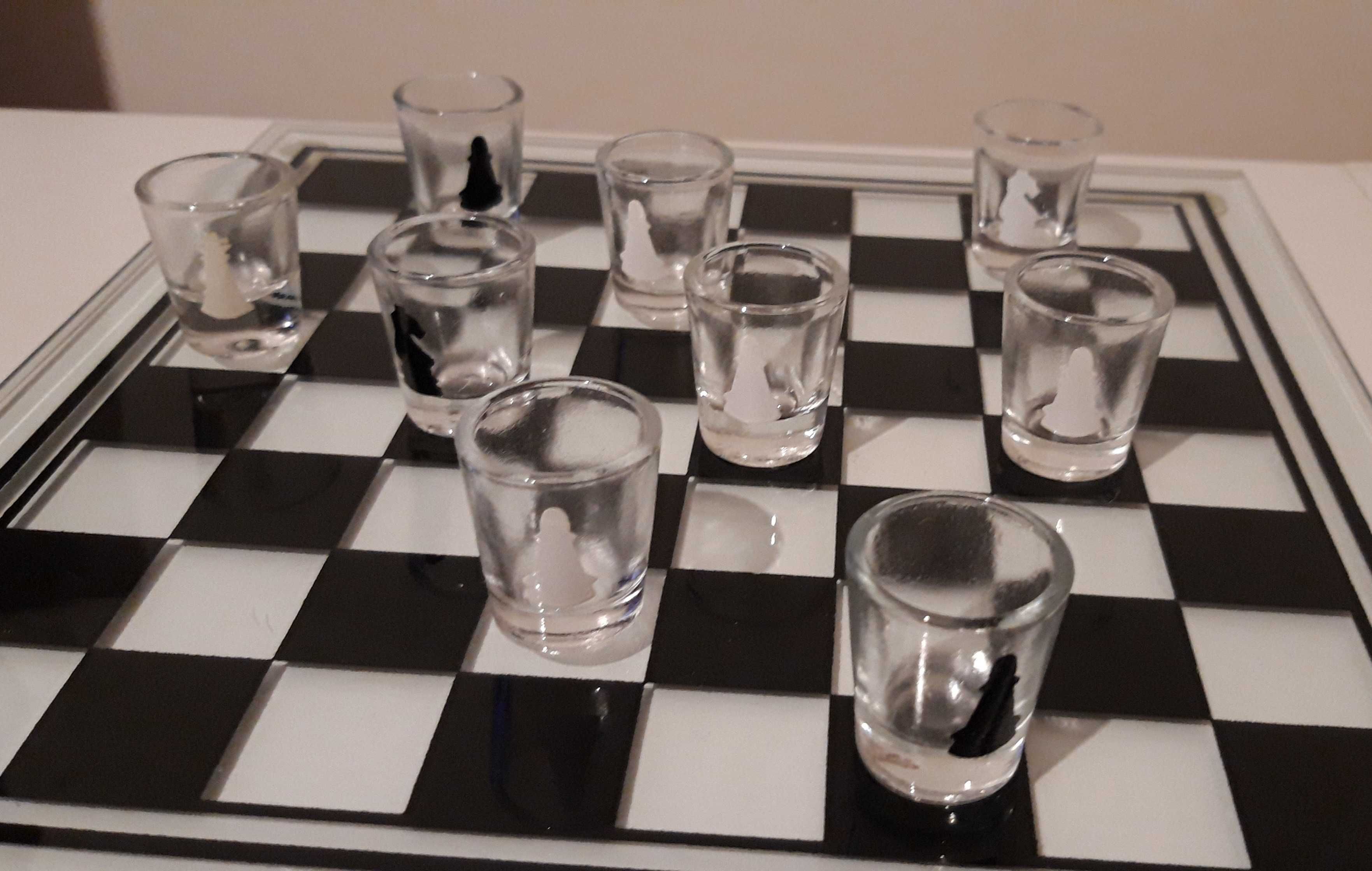 Jogo tabuleiro DRINKING CHESS - Artigo NOVO.