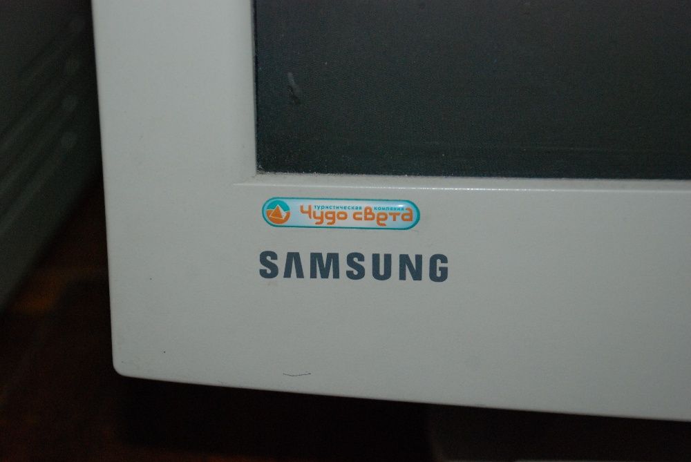 Распродажа!  Монитор SAMSUNG Sync Master 755 df