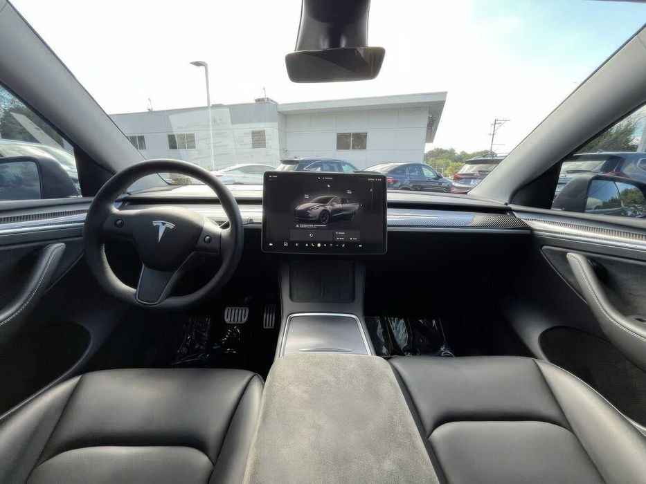 Tesla Model Y Performance      2023