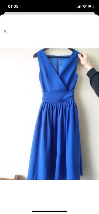 Нарядное вечернее женское платье синее на молнии с открытой спиной